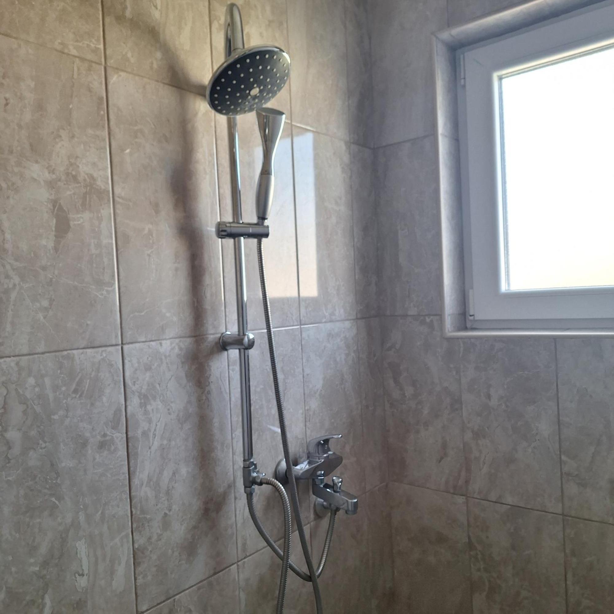 טרביניה Guesthouse Buco מראה חיצוני תמונה